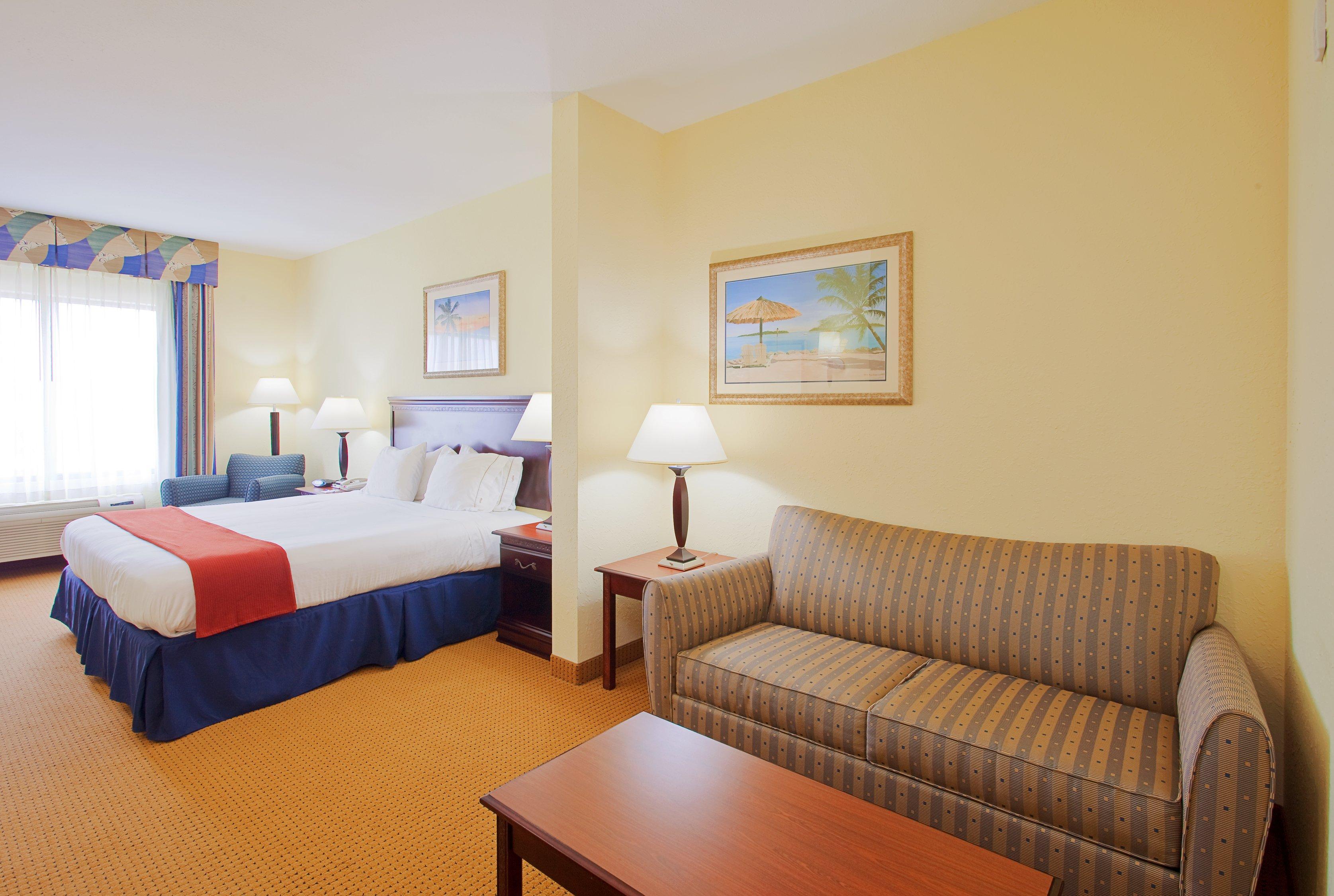 Holiday Inn Express Hotel & Suites Panama City-Tyndall Εξωτερικό φωτογραφία